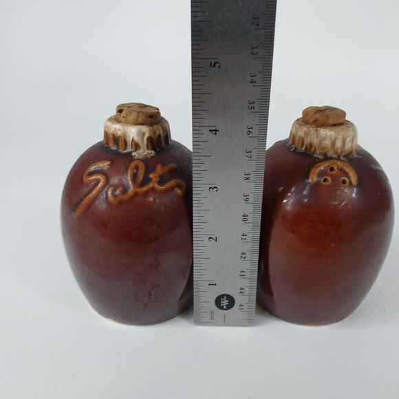 Vintage HULL Pottery Salt & Pepper Shakers Brown Drip Glaze Oven Proof USA - Picture 3 of 3